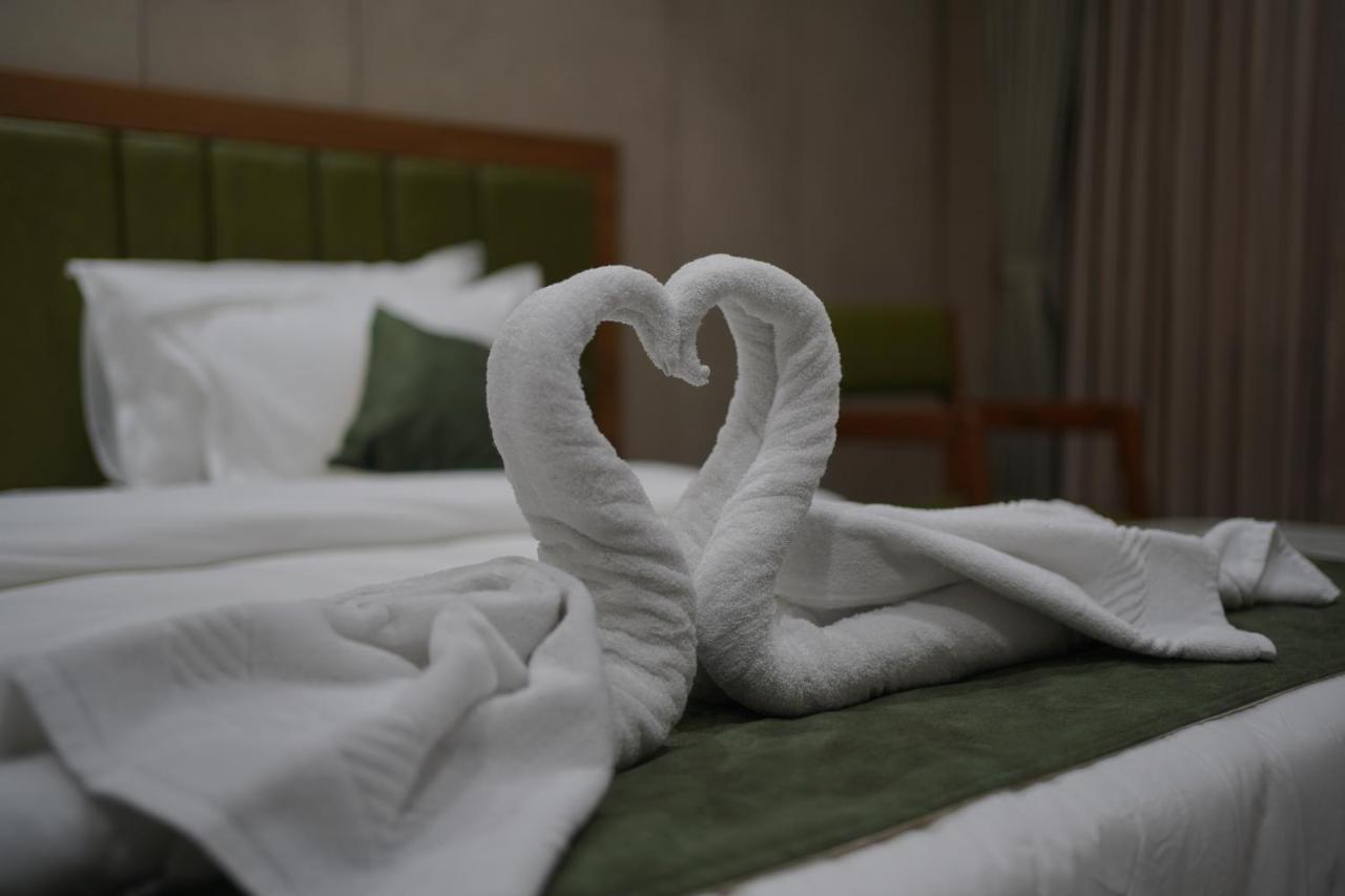 Hotel Stature Inn Kevadia Kültér fotó