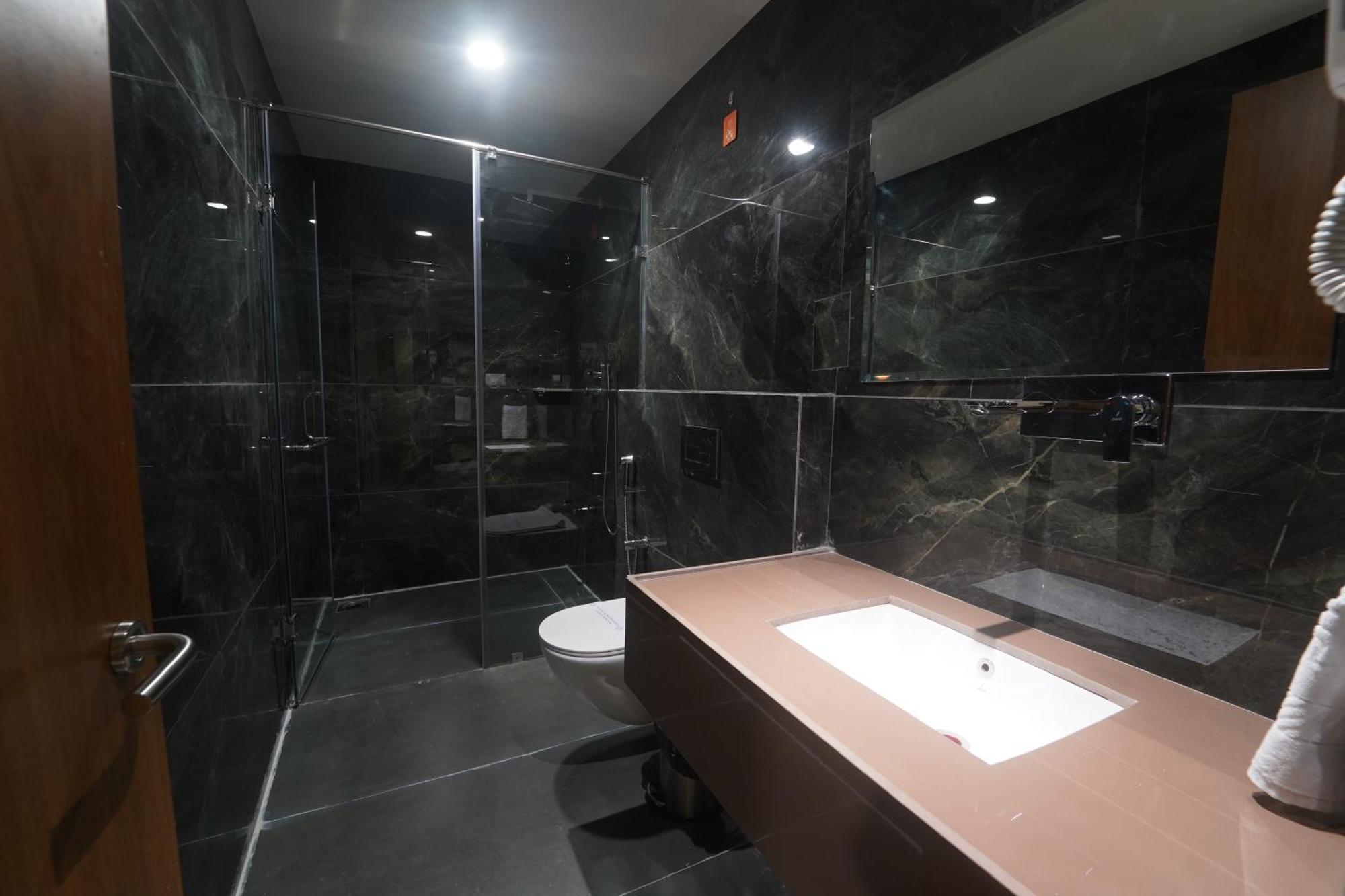 Hotel Stature Inn Kevadia Kültér fotó