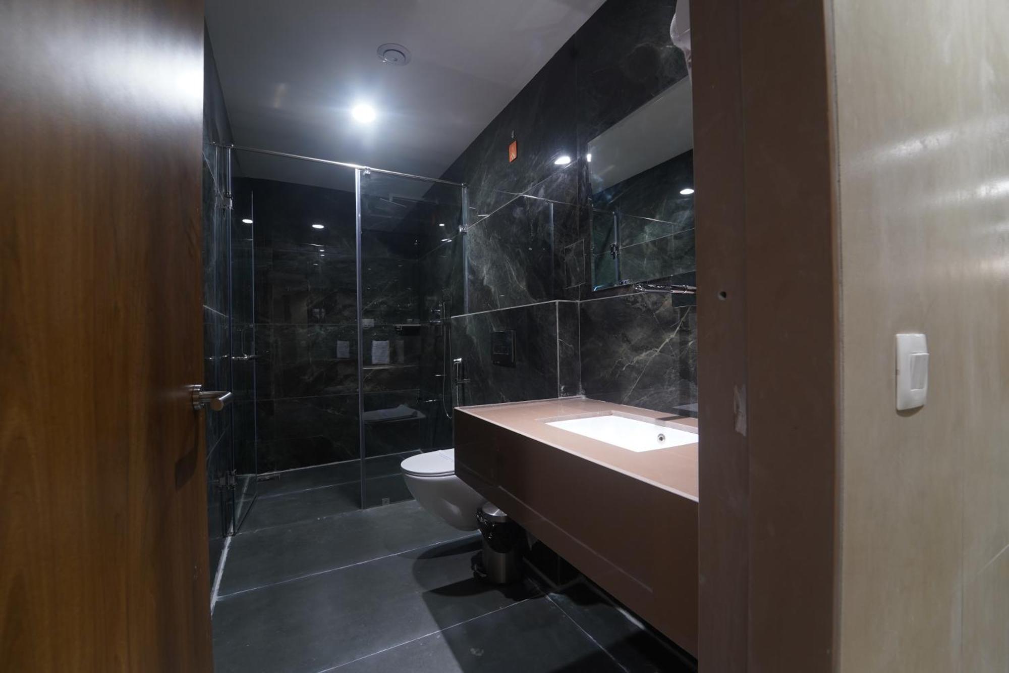 Hotel Stature Inn Kevadia Kültér fotó